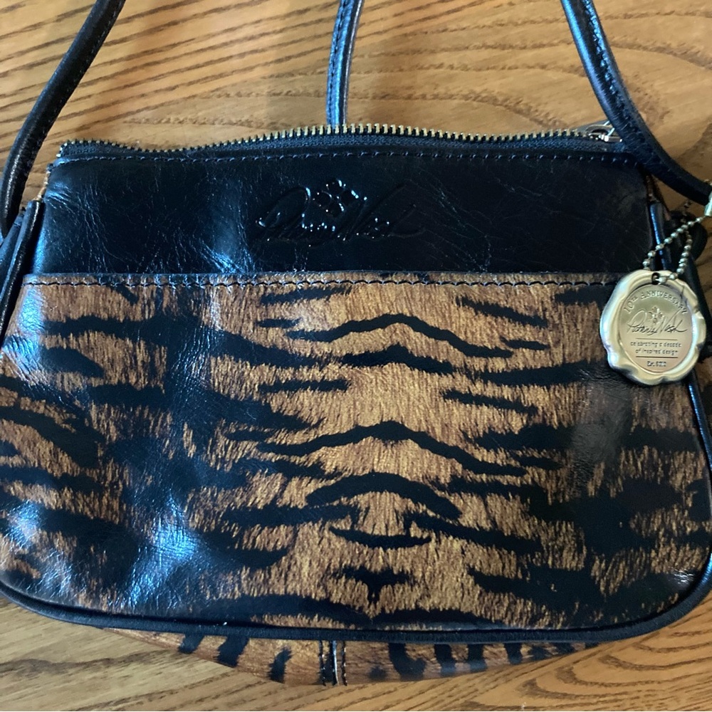 Patricia Nash animal print Crossbody handbag - Picture 5 of 5